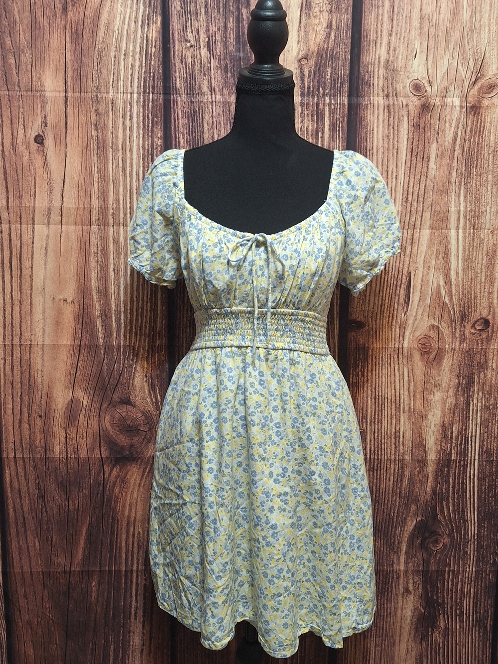 Hollister Yellow and Blue Floral Smocked Mini Dress Size Medium